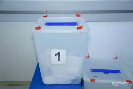 Azərbaycan xalqı səs verir - FOTOREPORTAJ