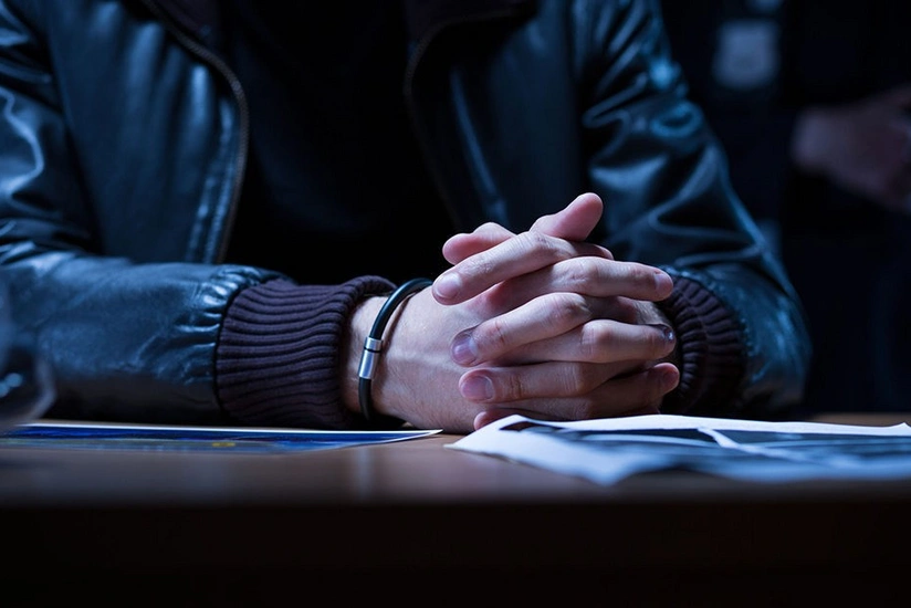 Bakıda mağazadan pul oğurlayan keçmiş məhkum saxlanılıb