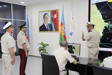 ​Azərbaycanın müdafiə naziri Hərbi Dəniz Qüvvələrinin döyüşə hazırlıq səviyyəsini yoxlayıb