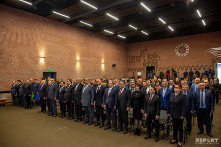 Federasiya prezidentinə əməkdar məşqçi adı verildi - FOTO