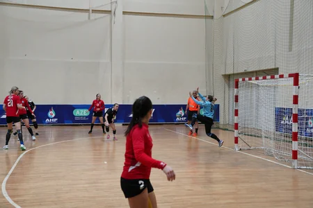 Qadın həndbolçular arasında Azərbaycan çempionatında turun mərkəzi oyunu keçirilib
