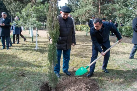 Şəmkirdə Xocalı faciəsinin qurbanları anılıb