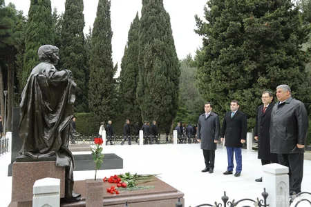 Nazir: Azərbaycan gəncləri Prezident İlham Əliyevin ətrafında sıx birləşiblər