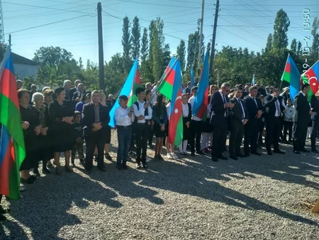 Xaçmazda üç kəndə təbii qaz verilib