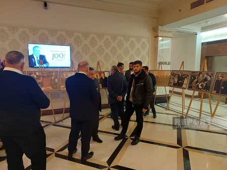 Gürcüstanda Heydər Əliyevin 100 illik yubileyinə həsr olunmuş fotosərgi açılıb