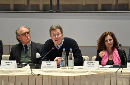 Almaniya investorları Azərbaycana pul qoymağa dəvət edilib