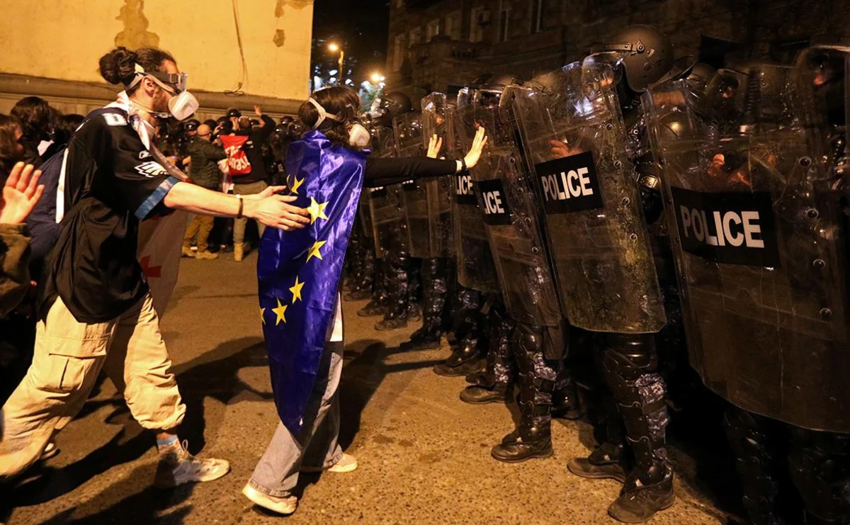 Gürcüstan DİN Tbilisidəki aksiyalara görə daha 5 nəfəri saxlayıb