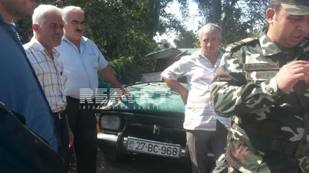 Külək Xaçmazda ağacı avtomobilin üstünə aşırıb, ölən və yaralanan var - YENİLƏNİB