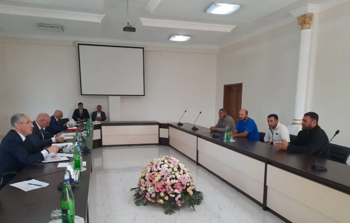 Muxtar Babayev Xaçmazda vətəndaşları qəbul edib