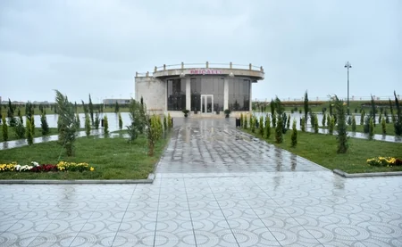 Prezident Sumqayıt Bulvar Kompleksinin yeni salınmış hissəsində yaradılan şəraitlə tanış olub - YENİLƏNİB