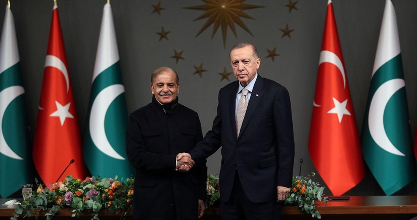 Pakistan Baş naziri Türkiyədə səfərdədir