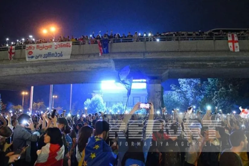 Gürcüstanda aksiya iştirakçıları yolu bağlayıblar - YENİLƏNİB