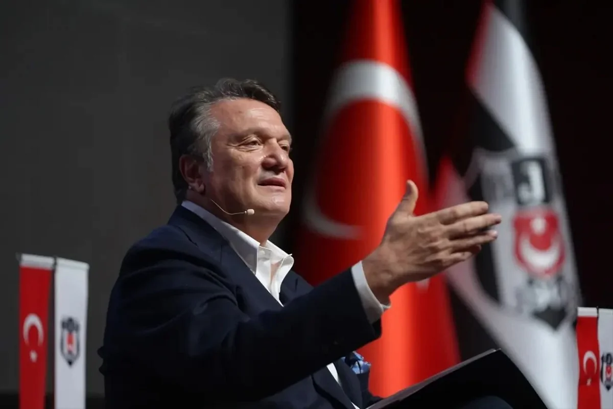 Beşiktaşın prezidenti istefa verib - YENİLƏNİB