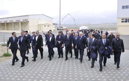 Hacıqabulda avtobus və yük avtomobilləri istehsalı zavodunun təməli qoyulub