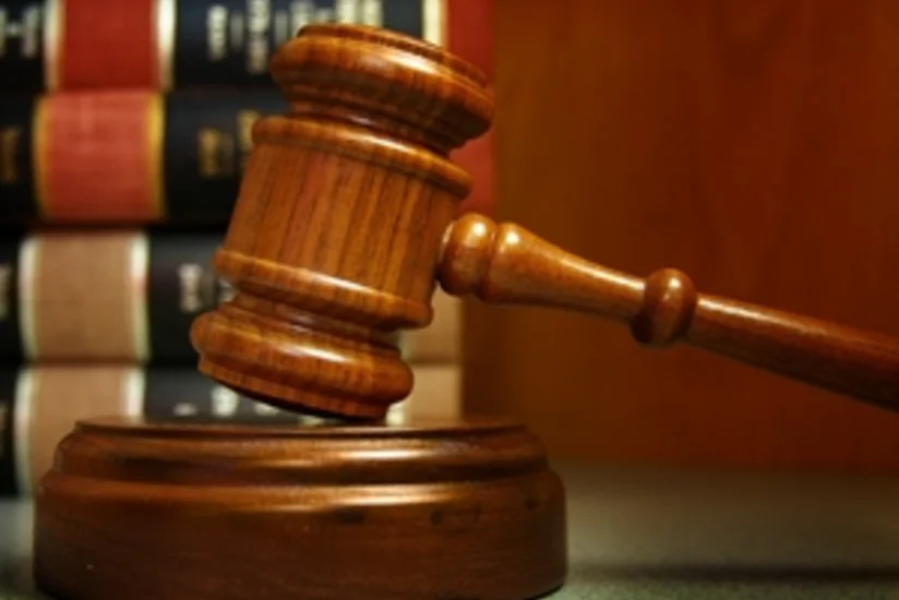 Bakıda atasına 8 bıçaq zərbəsi vuran şəxs məhkəmə zalından azadlığa buraxılıb