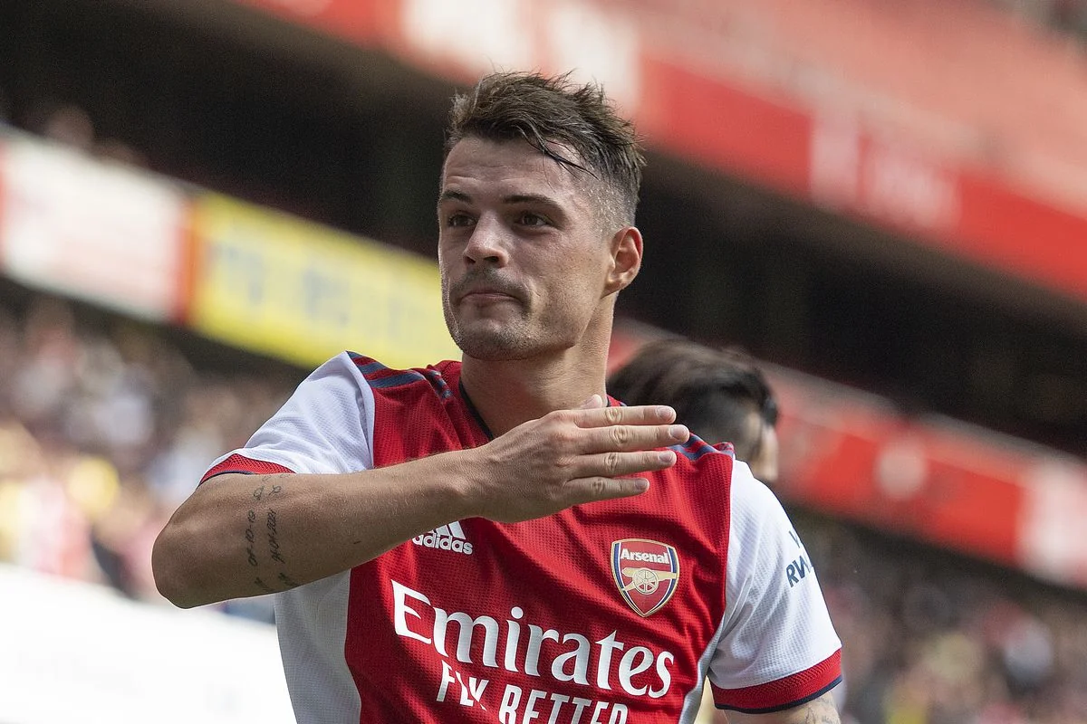 Arsenalın futbolçusu koronavirusa yoluxduğu üçün millinin oyununu buraxıb