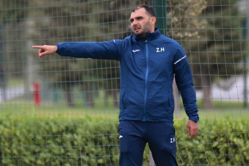 Zirənin baş məşqçisi Premyer Liqanın bərpası üçün təklif irəli sürdü