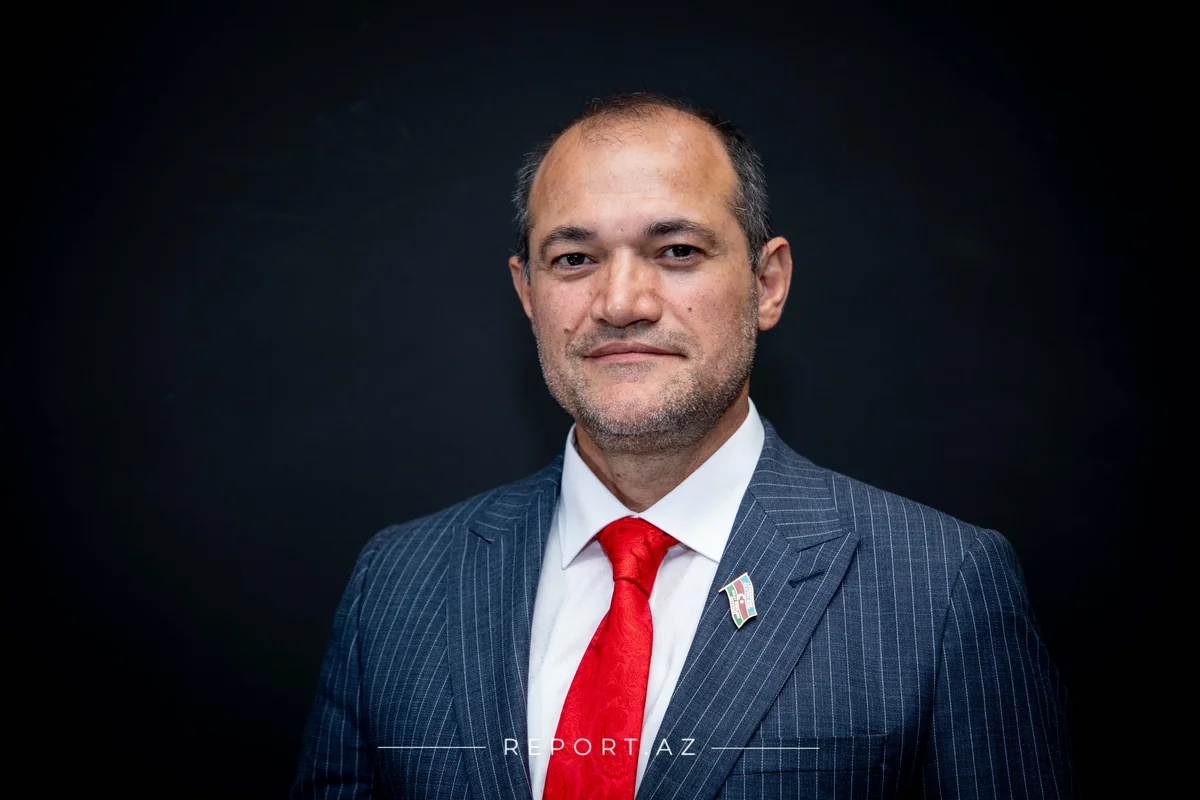 Deputat sığorta şirkətlərini ödənişdən yayınmaqda ittiham edib