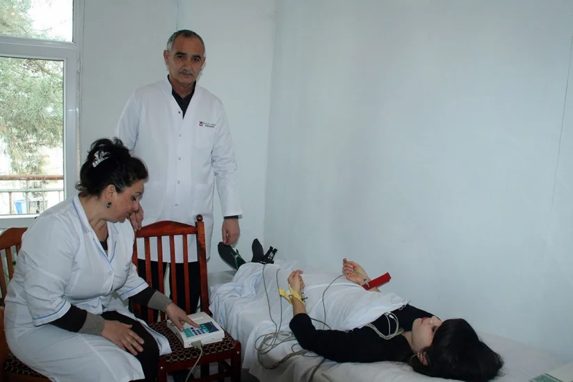 ​Naxçıvanda 2220 tələbə tibbi müayinələrə cəlb olunub