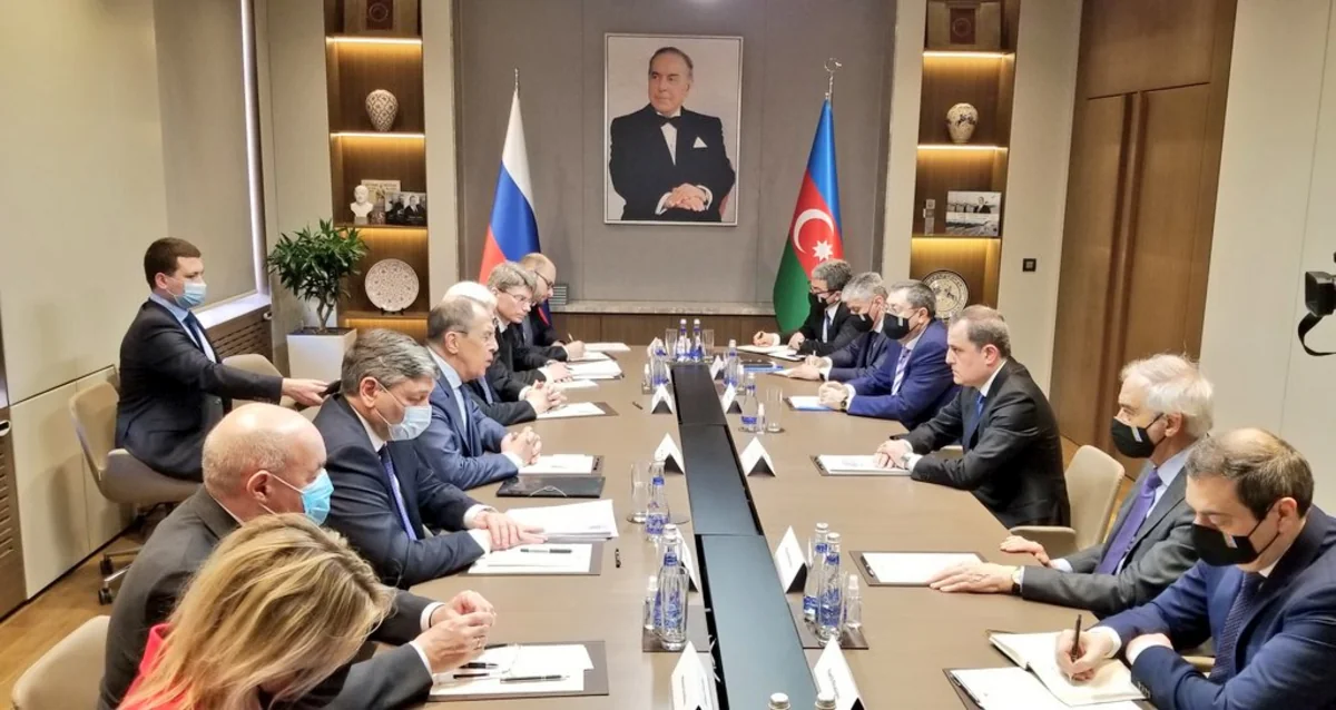 Azerbaijani and Russian delegations holding expanded meeting 