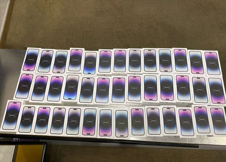 Azərbaycan gömrükçüləri külli miqdarda iPhone telefonları aşkar edib