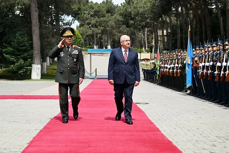 Bakıda Azərbaycan və Türkiyə müdafiə nazirləri görüşüb