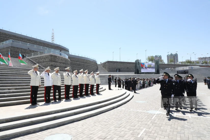 Azərbaycanda xidmətə yeni qəbul olunmuş gömrükçülər and içib