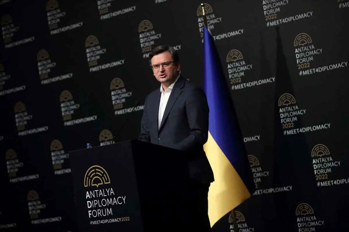 Kuleba calls on France to boost arms supplies to Ukrainian army