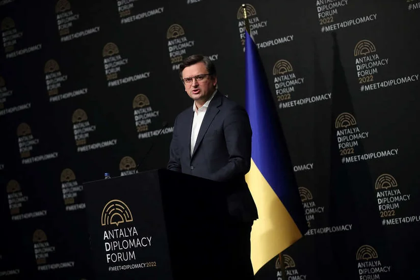 Kuleba calls on France to boost arms supplies to Ukrainian army