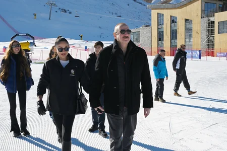 Prezident Şahdağ Turizm Kompleksindəki “Lakeside” hotelində aparılan işlərlə və “Xizək klubu” binasının tikintisi ilə tanış olub - YENİLƏNİB-2