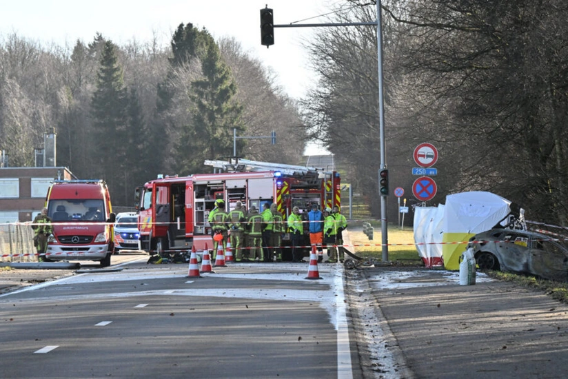 Belçikada təyyarə avtomobillə toqquşub, ölənlər var