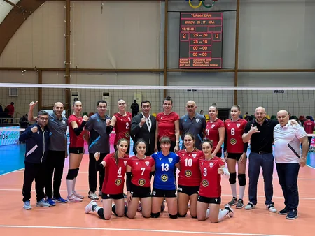 Azərbaycan çempionatında II turun oyunları keçirilib
