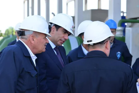 Bakı Ali Neft Məktəbinin rektoru Azərikimya İstehsalat Birliyində olub