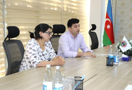 Vəkillər Kollegiyasının sədri vətəndaş qəbulu keçirib