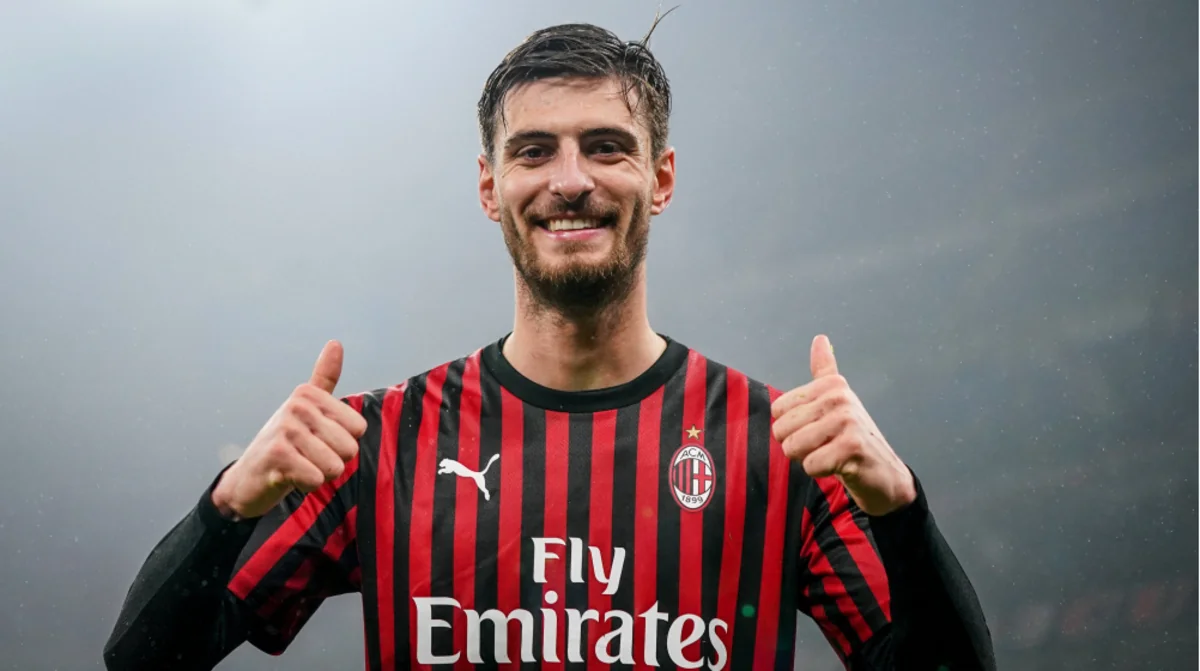 Milan futbolçusunu İspaniya klubuna icarəyə verib