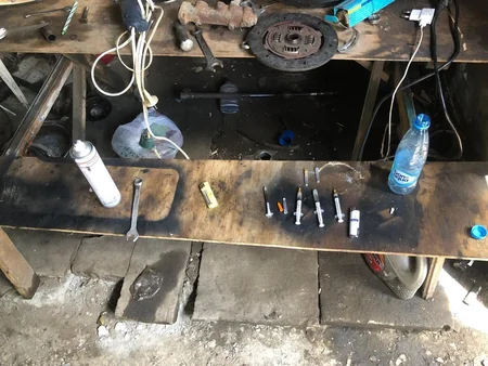 İsmayıllıda avtomobil ustaları emalatxanalarında heroinlə tutulublar