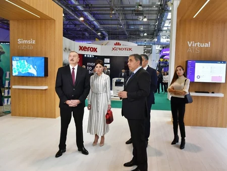 Prezident İlham Əliyev “Bakutel-2019” sərgisi ilə tanış olub - YENİLƏNİB