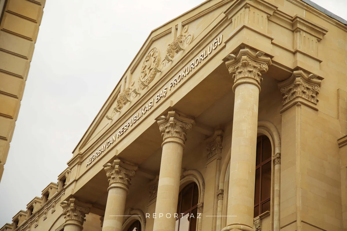 Baş Prokurorluğun əməkdaşı vətəndaşların suallarını cavablandırdı