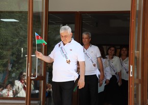 Xankəndidə 37 il əvvəl məzun olanlar üçün Son zəng mərasimi keçirilib