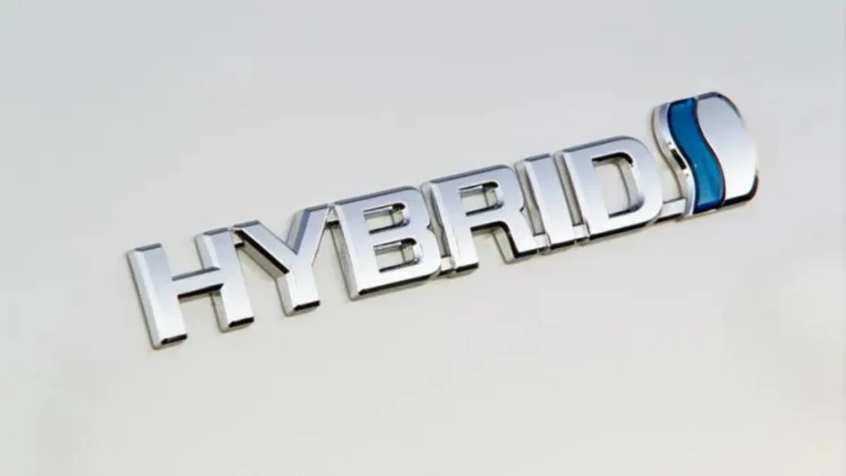 Азербайджан начал импорт гибридных автомобилей из Таиланда