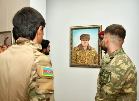 Zəfər Gününə həsr edilmiş “Döyüşən rəssamlar” adlı tədbir keçirilib 