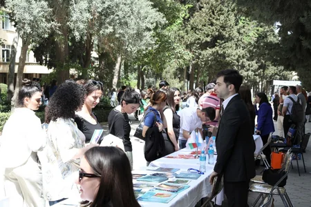BDU-nun 105 illik yubileyinə həsr olunan Karyera Festivalının açılışı olub