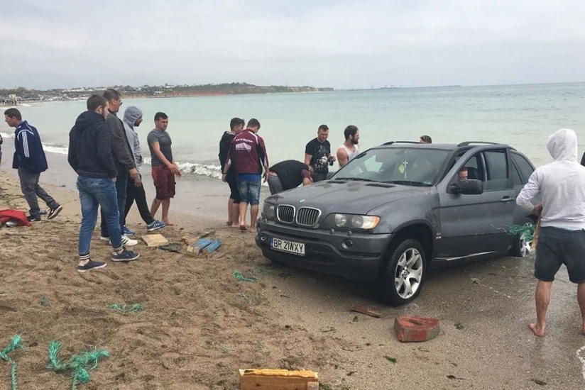 Çində sürücü avtomobili insanların üzərinə sürüb, 4 nəfər ölüb, 3 nəfər yaralanıb