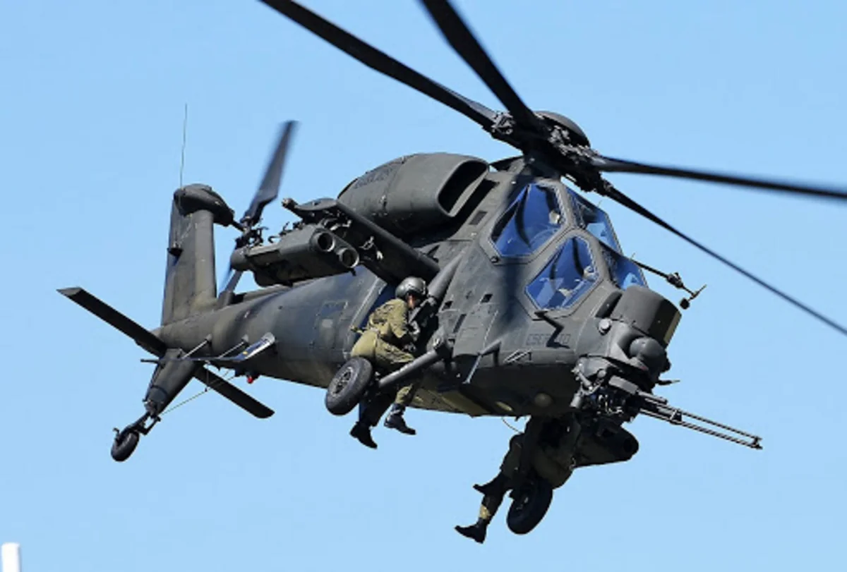 Tərtərdə zədələnən döyüş helikopteri peşəkarlıqla öz ərazimizə endirilib