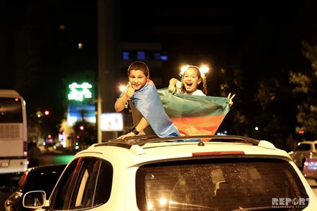 Azərbaycanın olimpiya yığması Vətənə dönüb - FOTOREPORTAJ