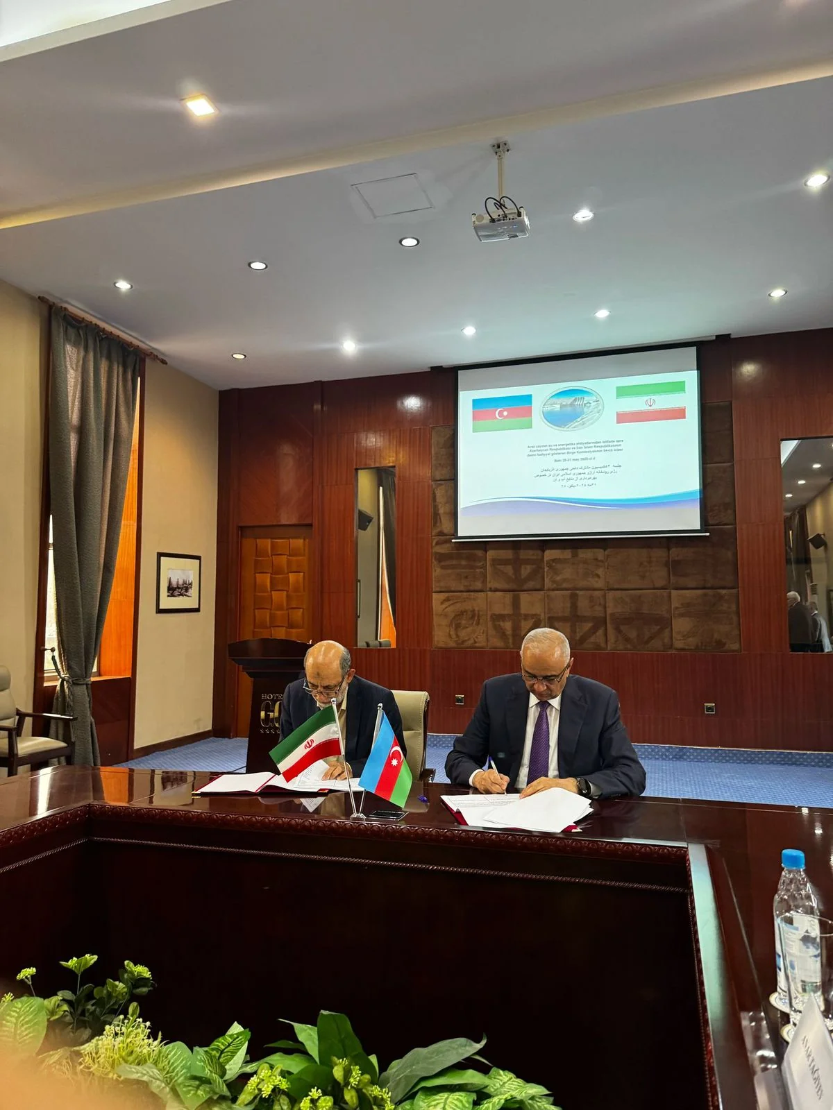 Azerbaijan, Iran agree on schedule for joint use of Araz River resources