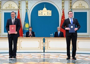 Tokayev və Si Cinpin arasında danışıqlardan sonra Qazaxıstanla Çin 24 sənəd imzalayıb