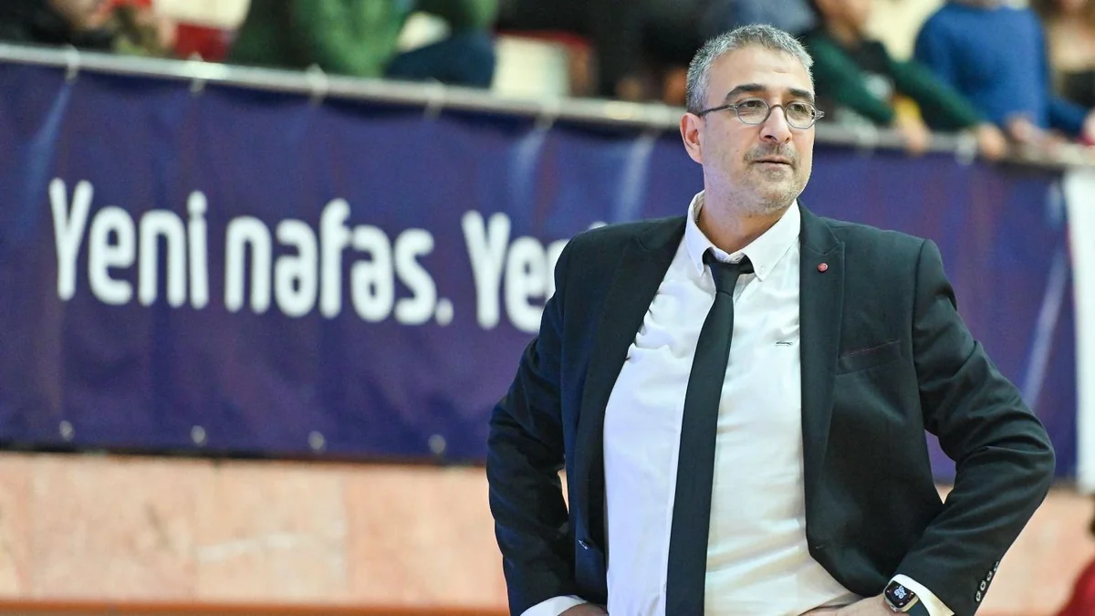 Xəzrinin baş məşqçisi: Yarımfinal daha sərt keçəcək