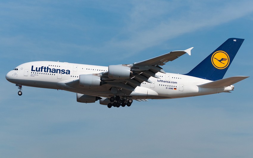 Frankfurt-Astana təyyarəsi əlverişsiz hava səbəbindən Bakı hava limanına enib