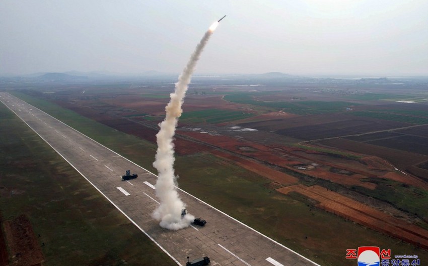 Şimali Koreya yeni zenit raketini sınaqdan keçirib